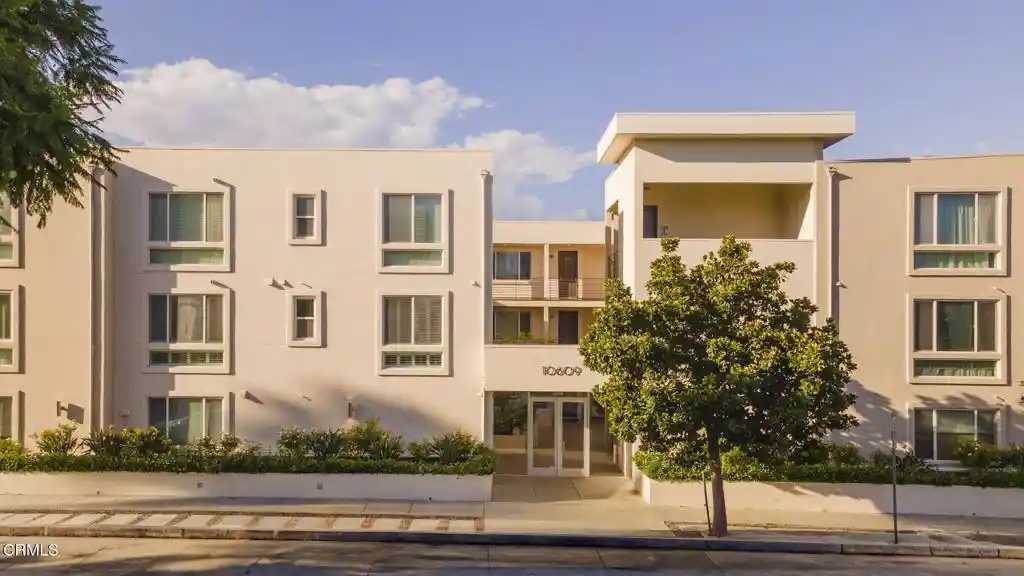 Condo for sale at 10609 Bloomfield St #207, Los Angeles, CA 91602 | MLS# P1-29060