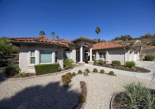 Photo 2 of Single family home for sale at 1726 York View Cir, Vista, CA 92084 | MLS# 260023908SD | Listing updated on 2026-10-05