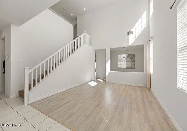 Photo 3 of Single family home for sale at 884 Aloe Ln, Simi Valley, CA 93065 | MLS# 226004677 | Listing updated on 2026-10-09