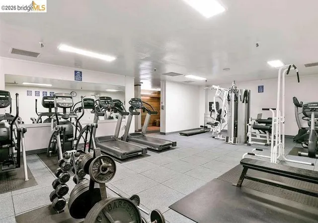 Photo 3 of Condo for sale at 555 Pierce St #1033, Albany, CA 94706 | MLS# 41149985 | Listing updated on 2026-10-10