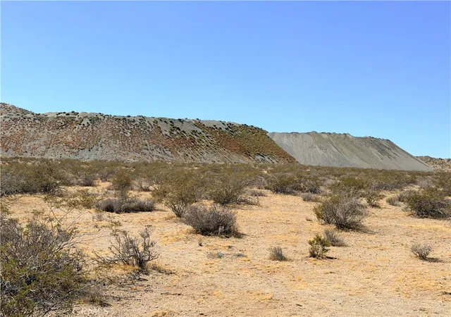 Photo 1 of Land for sale at 0 Pauma St, Apple Valley, CA 92307 | MLS# HD26214160 | Listing updated on 2026-10-01