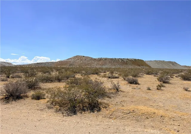 Photo 4 of Land for sale at 0 Pauma St, Apple Valley, CA 92307 | MLS# HD26214160 | Listing updated on 2026-10-01