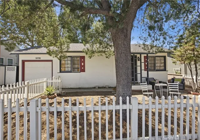 Photo 3 of Single family home for sale at 4570 Jurupa, Riverside, CA 92506 | MLS# IG26211310 | Listing updated on 2026-10-02