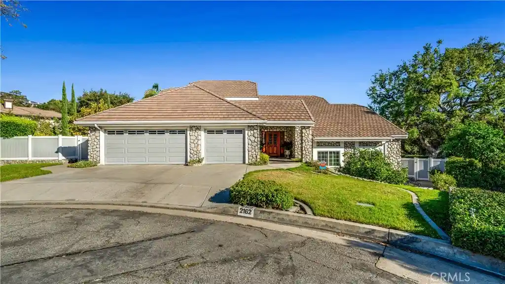 Photo 1 of Single family home for sale at 2162 Cumberland, Glendora, CA 91741 | MLS# CV26213205 | Listing updated on 2026-10-15