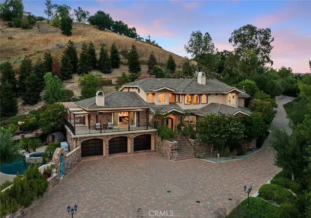 Photo 4 of Single family home for sale at 6029 Fairview, Agoura Hills, CA 91301 | MLS# SR26212315 | Listing updated on 2026-10-02