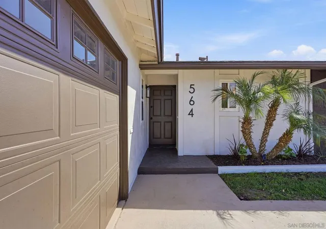 Photo 3 of Single family home for sale at 564 Azalea St, Chula Vista, CA 91911 | MLS# 260023925SD | Listing updated on 2026-10-09