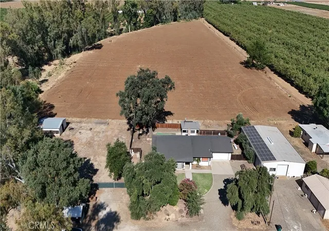 Single family home for sale at 3289 Fresno, Le Grand, CA 95333 | MLS# MC26214235