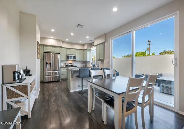 Condo for sale at 443 Stratus Ln #3, Simi Valley, CA 93065 | MLS# 226004681
