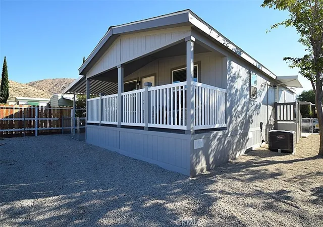 Photo 2 of Manufactured home for sale at 55524 Yucca Trl #6, Yucca Valley, CA 92284 | MLS# JT26214245 | Listing updated on 2026-10-06