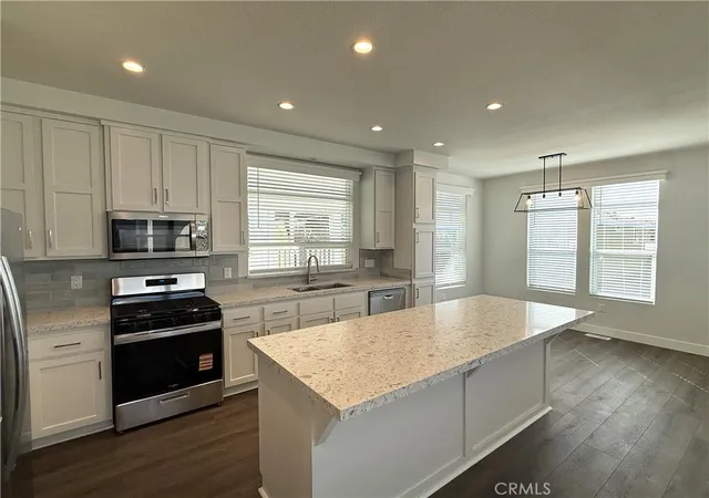 Photo 3 of Manufactured home for sale at 7850 Slater Ave #70, Huntington Beach, CA 92647 | MLS# OC26214169 | Listing updated on 2026-10-01