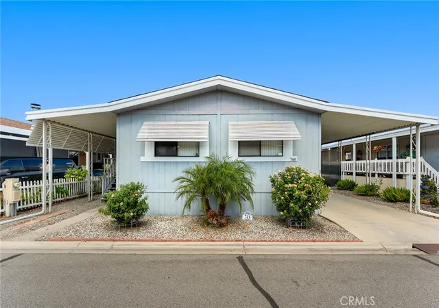 Photo 1 of Manufactured home for sale at 5001 W Florida #748, Hemet, CA 92545 | MLS# SW26214202 | Listing updated on 2026-10-08