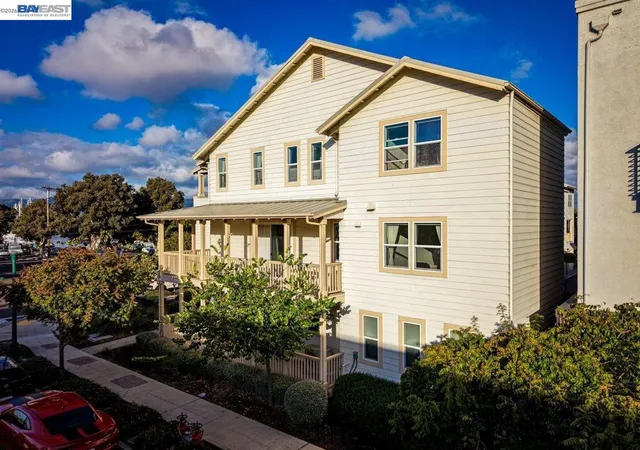 Condo for sale at 1826 Entrance Rd, Alameda, CA 94501 | MLS# 41150008