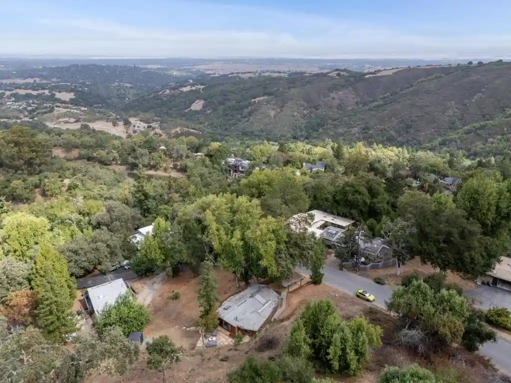 Single family home for sale at 76 Old Spanish Trl, Portola Valley, CA 94028 | MLS# ML82063275