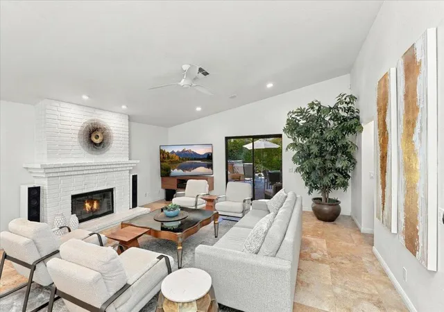 Photo 1 of Single family home for sale at 54205 Avenida Vallejo, La Quinta, CA 92253 | MLS# 219153600DA | Listing updated on 2026-10-09