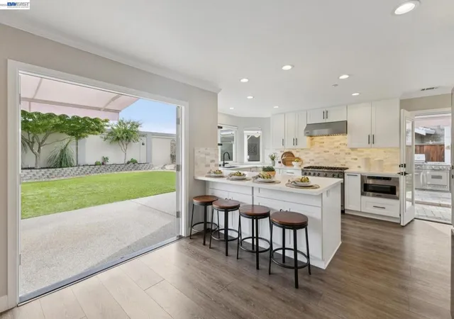 Photo 3 of Single family home for sale at 257 Summertree Dr, Livermore, CA 94551 | MLS# 41150012 | Listing updated on 2026-10-11