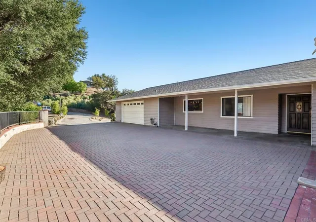Photo 2 of Single family home for sale at 39339 De Luz Rd, Fallbrook, CA 92028 | MLS# NDP2609168 | Listing updated on 2026-10-01