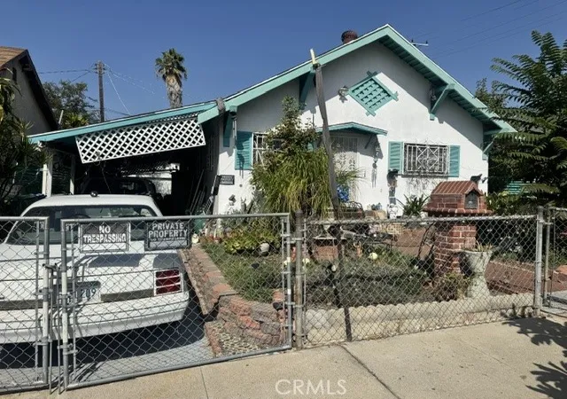 Single family home for sale at 607 Esperanza, Los Angeles, CA 90023 | MLS# DW26214357