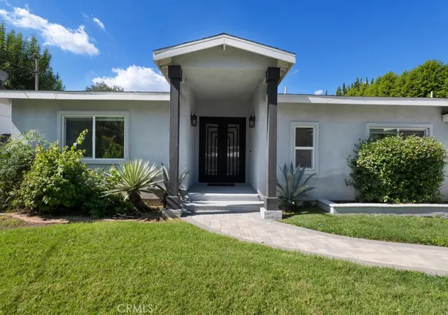 Photo 2 of Sale Pending at 4527 Santa Lucia Dr, Woodland Hills, CA 91364 | MLS# SR26212504 | Listing updated on 2026-10-08