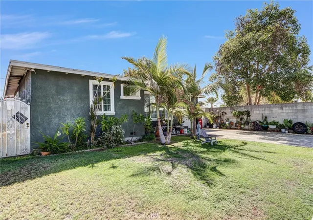 Photo 3 of Single family home for sale at 6424 Lindell, Pico Rivera, CA 90660 | MLS# DW26214233 | Listing updated on 2026-10-02