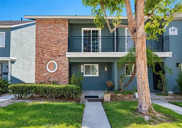Photo 2 of Sale Pending at 7161 Santa Isabel Cir, Buena Park, CA 90620 | MLS# RS26213934 | Listing updated on 2026-10-11