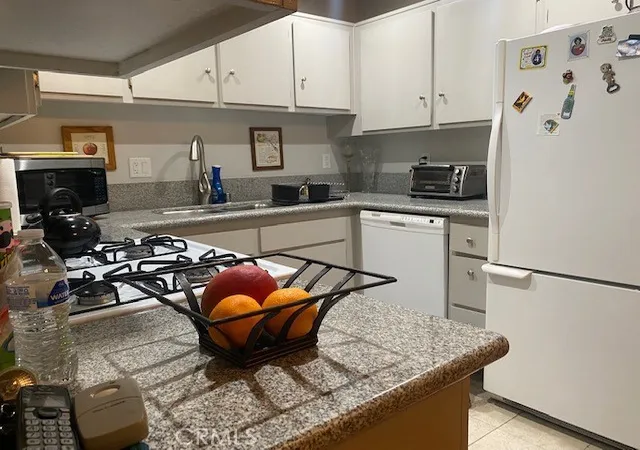 Listing Photo 1 - Condo for sale in building located at 1432 W 227Th St, Torrance, CA 90501 - Unit #11