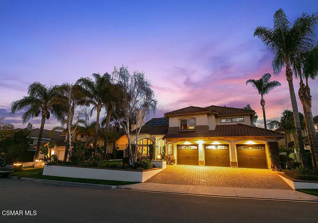 Photo 3 of Single family home for sale at 136 Heath Meadow Pl, Simi Valley, CA 93065 | MLS# 226004686 | Listing updated on 2026-10-01