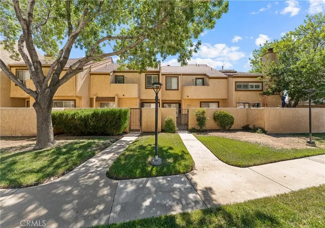 Listing Photo 5 - Condo for sale in building located at 1830 E Ave J2, Lancaster, CA 93535 - Unit #3