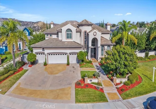 Photo 2 of Mansion for sale at 3124 Gardenia Ln, Yorba Linda, CA 92886 | MLS# DW26214311 | Listing updated on 2026-10-06