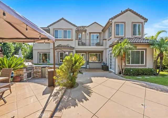 Photo 3 of Mansion for sale at 3124 Gardenia Ln, Yorba Linda, CA 92886 | MLS# DW26214311 | Listing updated on 2026-10-06
