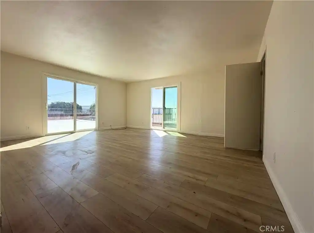 Listing Photo 2 - Condo for sale in 2493 W Acacia Ave located at 2493 W Acacia Ave, Hemet, CA 92545 - Unit 2493 W Acacia Ave