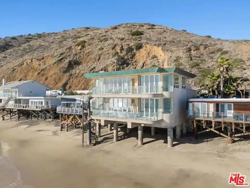 Photo 1 of Single family home for sale at 11344 Pacific Coast Hwy, Malibu, CA 90265 | MLS# 26995761 | Listing updated on 2026-10-22