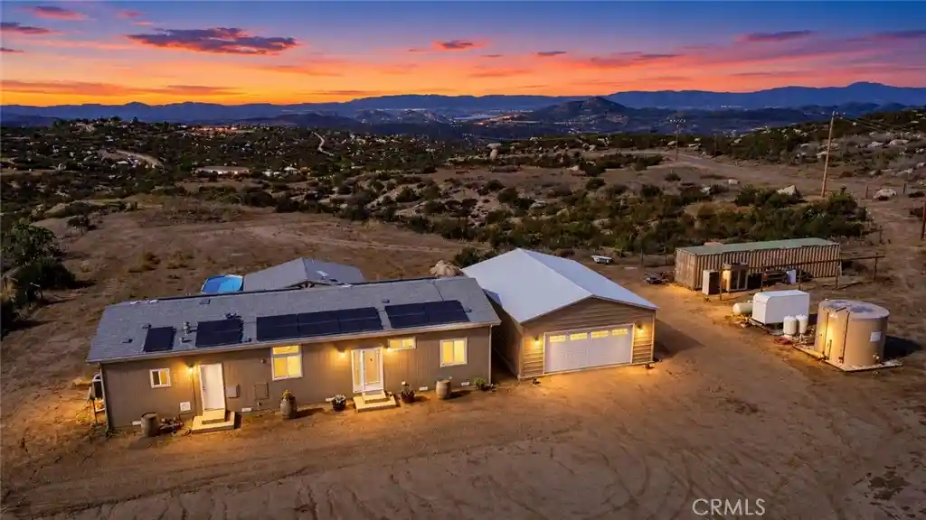 Photo 1 of Manufactured home for sale at 33801 Oak Dr, Hemet, CA 92544 | MLS# CV26214389 | Listing updated on 2026-10-21
