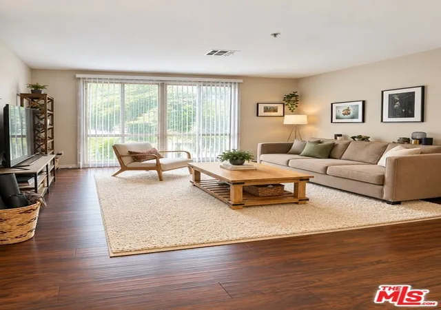 Photo 1 of Condo for sale at 1501 Front St #206, San Diego, CA 92101 | MLS# 26995823 | Listing updated on 2026-10-09