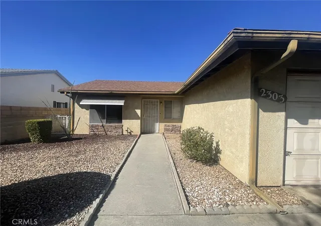Photo 2 of Single family home for sale at 2303 El Rancho Cir, Hemet, CA 92545 | MLS# SW26178668 | Listing updated on 2026-10-02