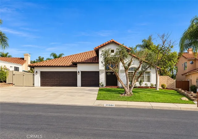 Photo 1 of Sale Pending at 35584 Larkspur, Wildomar, CA 92595 | MLS# SW26213917 | Listing updated on 2026-10-09