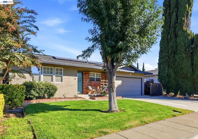 Photo 3 of Single family home for sale at 784 Avalon Way, Livermore, CA 94550 | MLS# 41150060 | Listing updated on 2026-10-08
