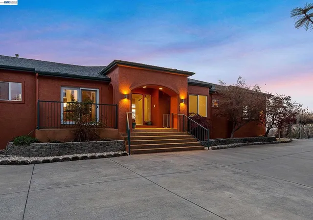 Photo 3 of Single family home for sale at 2520 Bedford Ave, Placerville, CA 95667 | MLS# 41150059 | Listing updated on 2026-10-08