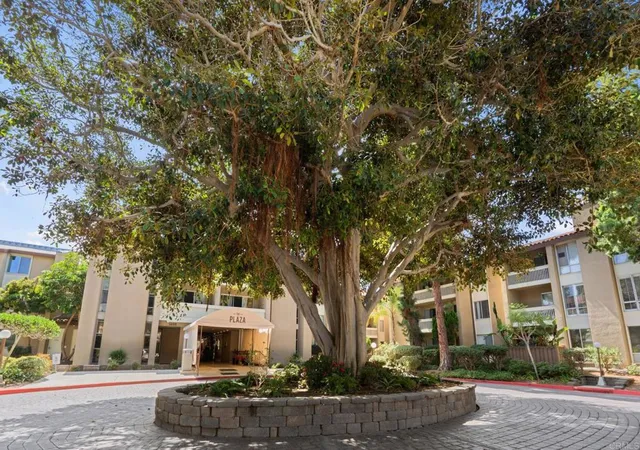 Photo 2 of Condo for sale at 1855 Diamond St #205, San Diego, CA 92109 | MLS# NDP2609183 | Listing updated on 2026-10-02