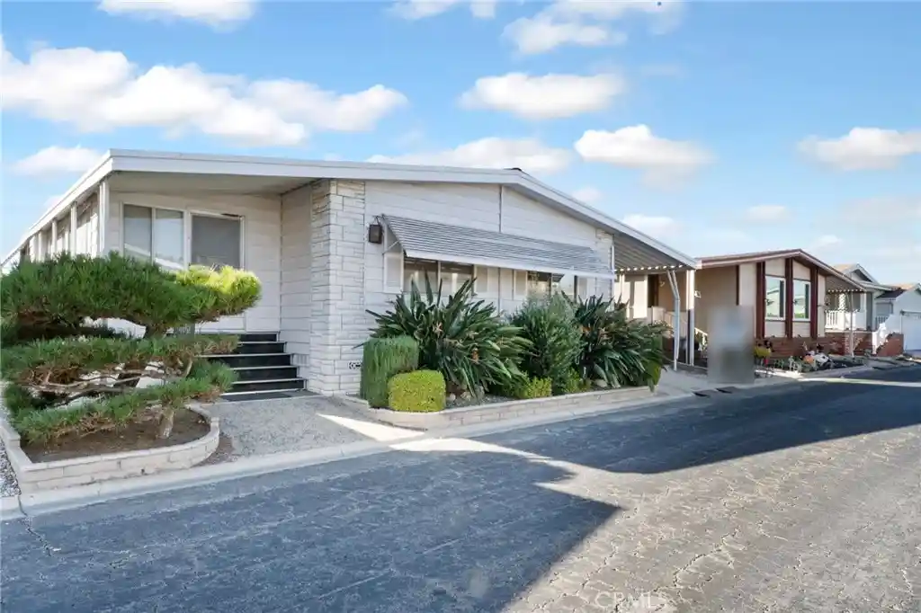 Photo 1 of Manufactured home for sale at 3595 Santa Fe #181, Long Beach, CA 90810 | MLS# PW26214575 | Listing updated on 2026-10-24