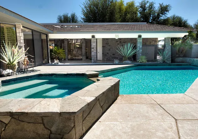Photo 3 of Single family home for sale at 1 Surrey Ct, Rancho Mirage, CA 92270 | MLS# 219153632DA | Listing updated on 2026-10-09
