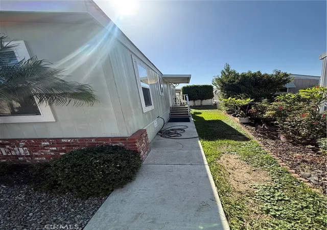 Photo 3 of Sale Pending at 51 Maple Via, Anaheim, CA 92801 | MLS# PW26214623 | Listing updated on 2026-10-09