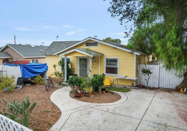 Photo 2 of Single family home for sale at 735 West 6th, Escondido, CA 92025 | MLS# 260023978SD | Listing updated on 2026-10-02