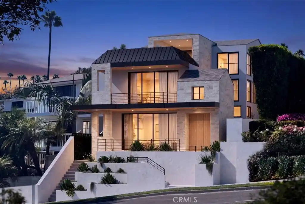 Condo for sale at 407 Heliotrope Ave #A, Corona Del Mar, CA 92625 | MLS# LG26214305