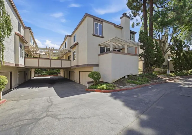 Photo 1 of Townhouse for sale at 7126 Clarendon St, San Jose, CA 95129 | MLS# ML82063327 | Listing updated on 2026-10-12