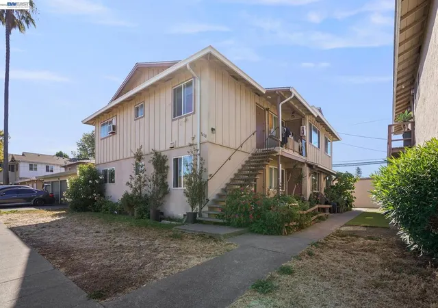 Multi family home for sale at 3410 Rolison Rd, Redwood City, CA 94063 | MLS# 41150080