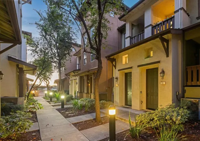 Photo 2 of Townhouse for sale at 685 Modern Ice Dr, San Jose, CA 95112 | MLS# ML82063330 | Listing updated on 2026-10-05