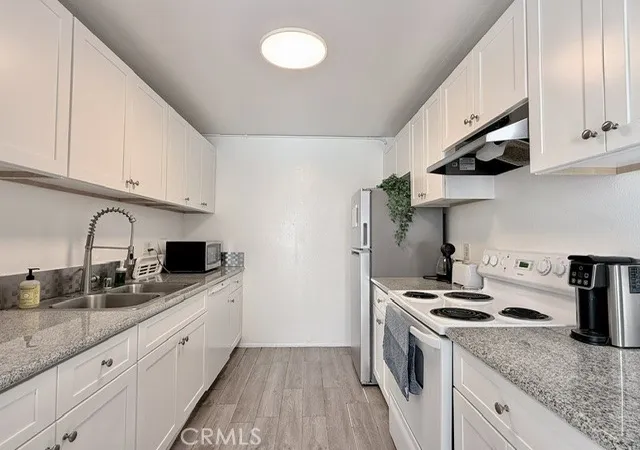 Listing Photo 4 - Condo for sale in building located at 17034 Colima, Hacienda Heights, CA 91745 - Unit #129
