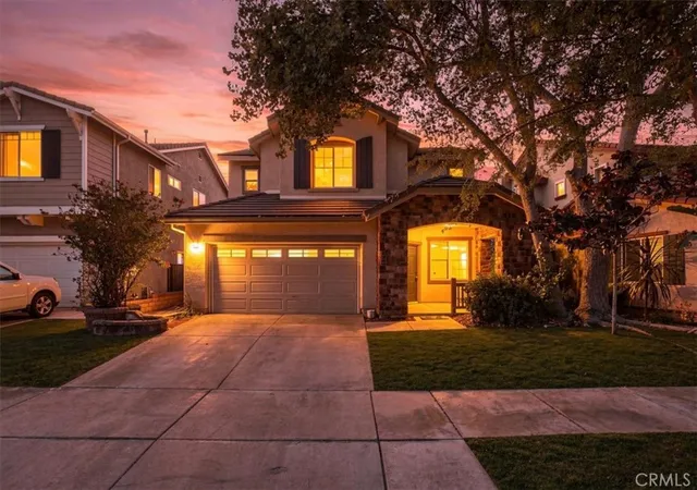 Single family home for sale at 28007 Alta Vista, Valencia, CA 91355 | MLS# DW26214657