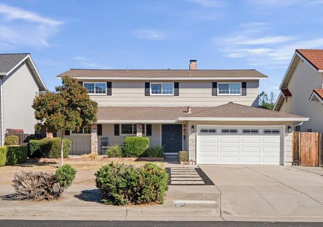 Photo 2 of Single family home for sale at 1695 Almond Blossom Ln, San Jose, CA 95124 | MLS# ML82063333 | Listing updated on 2026-10-13