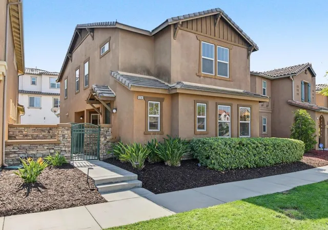 Photo 2 of Single family home for sale at 1240 Pershing Rd, Chula Vista, CA 91913 | MLS# PTP2607439 | Listing updated on 2026-10-02